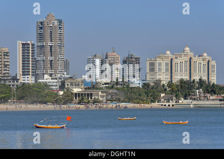 Skyline a Chowpatty Beach, oder Mumbai Bombay, Mumbai, Maharashtra, India Foto Stock