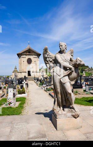 Statua di un angelo, cimitero barocca, monumento nazionale, Strilky, Kromeriz distretto, Zlin regione Moravia Repubblica Ceca Foto Stock