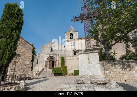 Chiesa di Saint Vincent, Les Baux-de-Provence, Provence-Alpes-Côte d'Azur, in Francia, in Europa, PublicGround Foto Stock