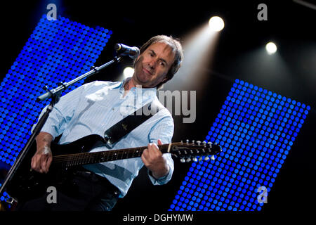 Il cantante irlandese Chris de Burgh live presso il Sommerabend aperto all'Heitere di Zofingen, Svizzera Foto Stock