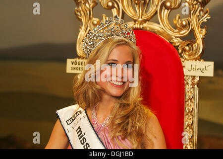 Fiona Hefti vincitore di Miss Svizzera 2004 Concorso di bellezza a Zurigo, Svizzera Foto Stock