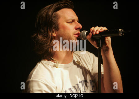 Henning Wehland, cantante e frontman della della rock band tedesca H-Blockx live al Winterfestival in Wolhusen, Lucerna Foto Stock