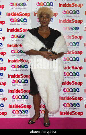 Londra, Regno Unito. Il 21 ottobre 2013. L'attrice Lorna Laidlaw all'interno Soap Awards sponsorizzato dalla Mecca. Foto: Nick Savage/Alamy Live News Foto Stock