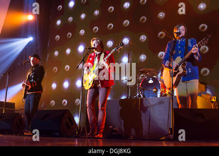Banda musicale svizzera 77 Bombay Street performing live a stelle di energia per libero in Hallenstadion di Zurigo, Svizzera, Europa Foto Stock