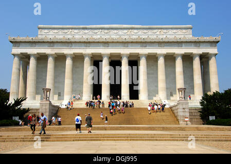 Il Lincoln Memorial nello stile di un greco tempio dorico, Washington DC, Stati Uniti d'America, America Foto Stock