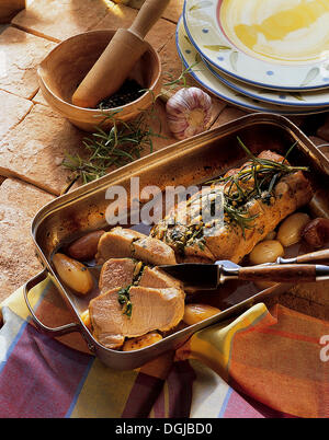 Lombo di maiale con rosmarino, Italia. Foto Stock