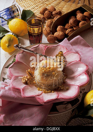 Kaday& 305;f o dessert di capelli d'angelo, tacchino. Foto Stock