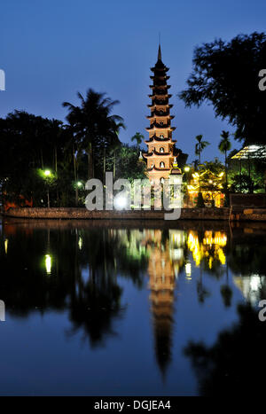 Tran Quoc Pagoda, Hanoi, Vietnam, sud-est asiatico Foto Stock