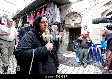 Processione del Venerdì Santo a Gerusalemme, Yerushalayim, Israele, Medio Oriente Foto Stock