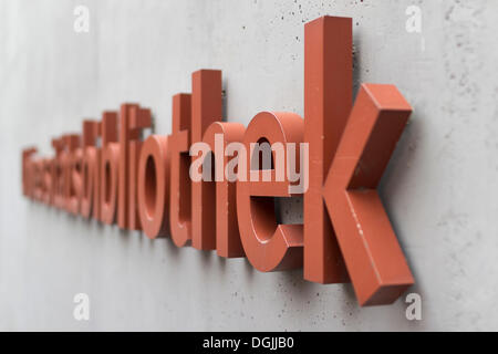 Lettering "Universitaetsbibliothek', tedesco per "Biblioteca Universitaria", Weimar, Turingia Foto Stock