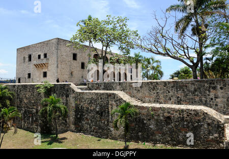 Alcázar de Colón palace sulla Plaza de Hispanidad, Santo Domingo, Repubblica Dominicana, dei Caraibi Foto Stock