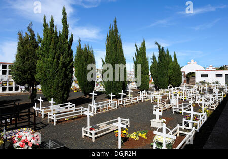 Il cimitero di Santo Domingo de Garafía, La Palma Isole Canarie Spagna, Europa Foto Stock