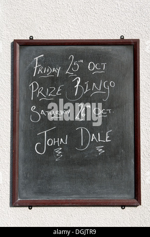 Blackboard segno, Royal British Legion Club, Badsey, Worcestershire, Regno Unito Foto Stock