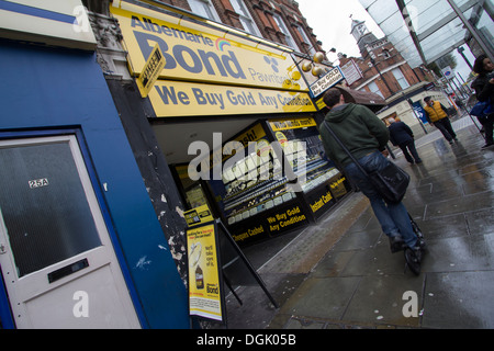 Albemarle Bond Shepherds Bush London, Albemarle legame sono la Gran Bretagna è più grande pawnbrokers e rivenditore di gioielli Foto Stock