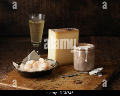 Aragoste, gamberi e capesante con champagne Foto Stock