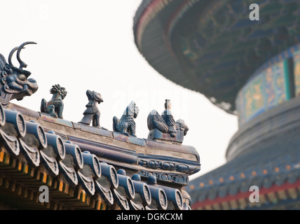 Dettagli del tetto nel tempio taoista di cielo, Pechino, Cina Foto Stock