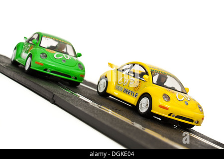 Coppia di Scalextric "Beetle Cup' analogico vintage slot car Foto Stock