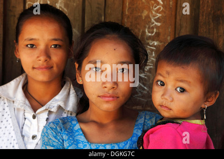 Tre ragazze Nepalese. Foto Stock