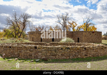 Grande Kiva, storico insediamento Anasazi, Aztec Ruins National Monument, azteca, Nuovo Messico, STATI UNITI D'AMERICA Foto Stock
