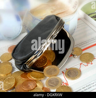 Borsa con le monete in euro e il prezzo di stock, immagine simbolica per la crisi dell'Euro Foto Stock