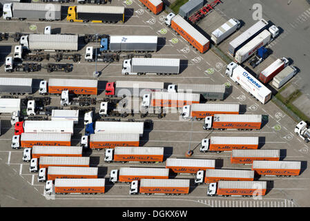 Vista aerea, parcheggio del carrello durante la domenica divieto di guida, Hamburg, Amburgo, Germania Foto Stock