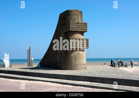 Monumento su 'Omaha Beach' in onore dello sbarco di V Corps il 6 giugno 1944, a Saint-Laurent-sur-Mer, in Normandia, Francia, Europa Foto Stock