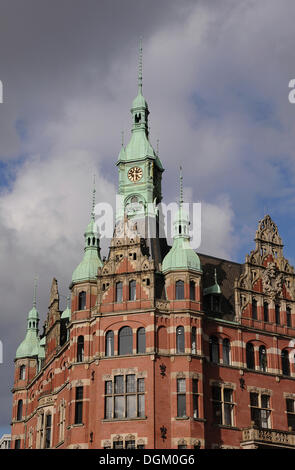 Speicherstadtrathaus town hall, quartiere Speicherstadt, porto di Amburgo, Amburgo Foto Stock