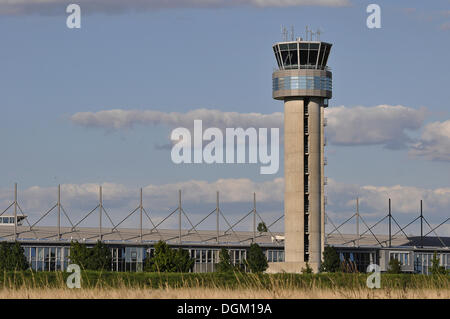 Il controllo del traffico aereo tower, Airbus, Finkenwerder, Amburgo, PublicGround Foto Stock