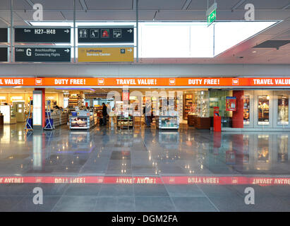 Duty-free zone, Aeroporto Franz Josef Strauss di Monaco di Baviera Foto Stock