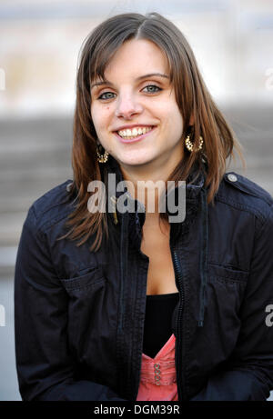 Giovane donna Foto Stock