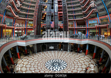 Vista interna del James R. Thompson Center, JRTC, membro edificio, precedentemente noto come lo stato di Illinois Center di Chicago Foto Stock