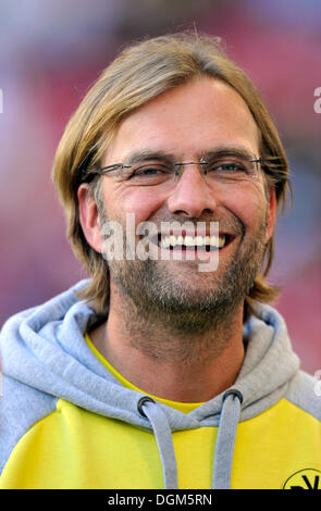 Ritratto del Borussia Dortmund manager Juergen Klopp, Mercedes-Benz Arena, Stoccarda, Baden-Wuerttemberg Foto Stock