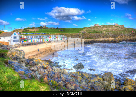 Porthgwidden beach St Ives Cornwall con persone, il blu del mare e del cielo in HDR Foto Stock