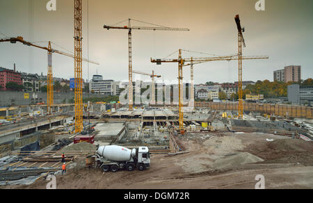 Grande sito di costruzione, Stuttgart 21, Mailaender Platz, Stoccarda, Baden-Wuerttemberg, PublicGround Foto Stock