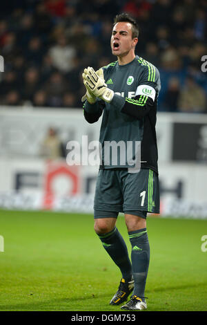 Il portiere Diego Benaglio di VfL Wolfsburg, Wirsol Rhein-Neckar-Arena, Sinsheim-Hoffenheim, Baden-Württemberg Foto Stock