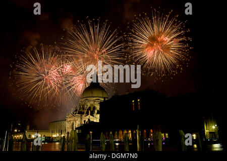 Antenna fuochi d'artificio al redentore festival 2011, Venezia, Italia e Europa Foto Stock