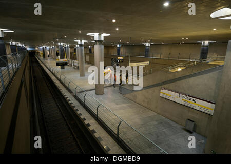 Bundestag stazione ferroviaria sotterranea del nuovo Kanzler-U-Bahn U55, Berlino Foto Stock