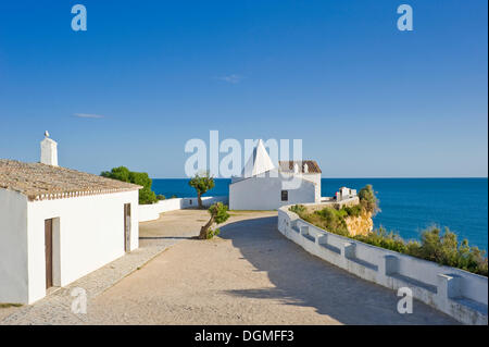 Nossa Senhora da Rocha Cappella, Armacao de Pera, Silves, regione di Algarve, Portogallo, Europa Foto Stock