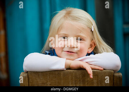 Ragazza 4 anni, ritratto Foto Stock