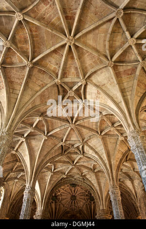 Chiesa di Santa Maria de Belem in il Mosteiro dos Jeronimos, hieronymites monastero, patrimonio mondiale dell UNESCO Foto Stock