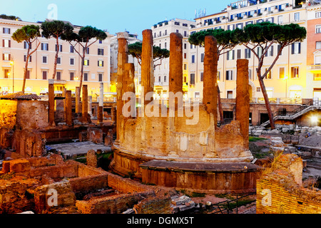 Templi romani in Largo di Torre Argentina, Roma Italia Foto Stock