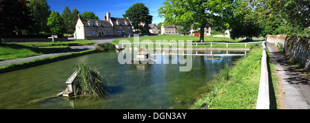 Estate vista sul villaggio Barrowden, Rutland County, England, Regno Unito Foto Stock