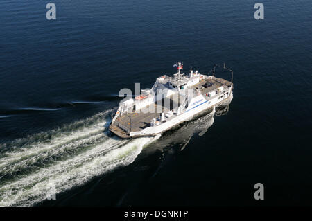 Vista aerea di BC Ferry MV Kuper, fuori dall'Isola di Vancouver, British Columbia, Canada Foto Stock