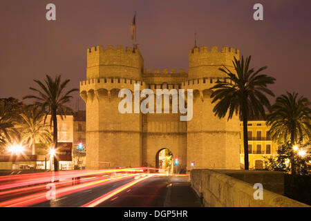 Torres de Serranos city gate, Valencia, Comunidad Valenciana, Spagna, Europa Foto Stock