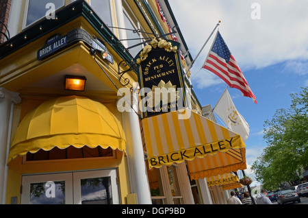 Strada commerciale a Newport, Rhode Island, Stati Uniti Foto Stock