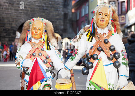 Tradizionale Carnevale Swabian-Alemannic caratteri con 'Gschell' figure, Rottweil Carnevale, Rottweil, Foresta Nera Foto Stock