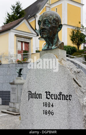 Monumento a Anton Bruckner, Ansfelden, regione Traunviertel, Austria superiore, Austria, Europa Foto Stock