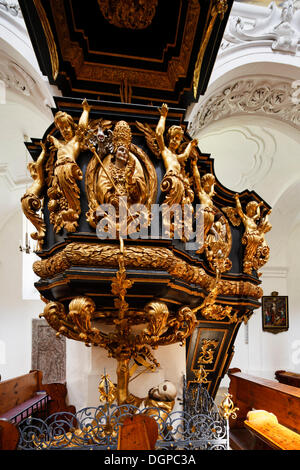 Il pulpito con san Bernardo, chiesa collegiata Baumgartenberg Mariae assunta, regione Muehlviertel, Austria superiore, Austria Foto Stock