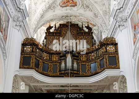 Organo, chiesa collegiata Baumgartenberg Mariae assunta, regione Muehlviertel, Austria superiore, Austria, Europa Foto Stock