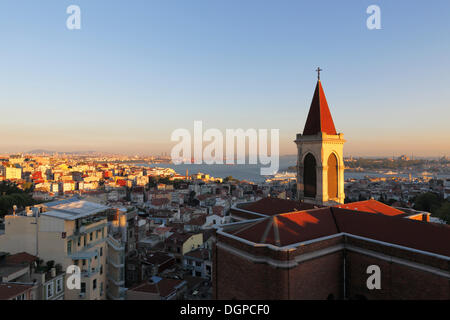 Basilica di Sant'Antonio, San Antonio di Padova Chiesa, comprensorio di Beyoglu e del Bosforo, Istanbul, Turchia, Europa Foto Stock